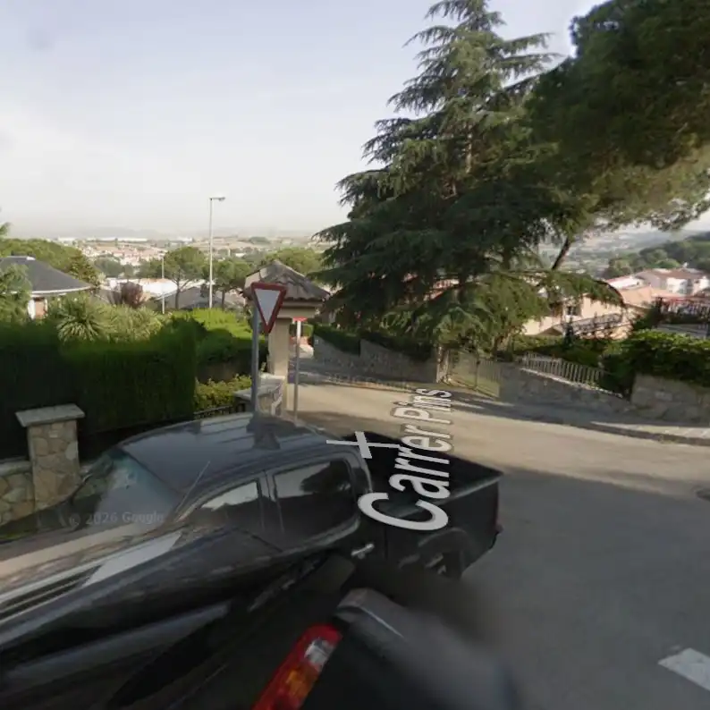Aparcament de Casa o xalet en venda en La Roca del Vallès