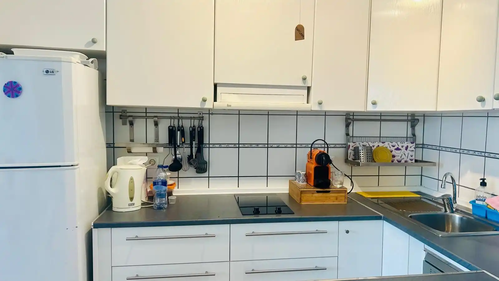 Cocina de Apartamento en venta en Empuriabrava con Aire acondicionado, Terraza y Piscina comunitaria