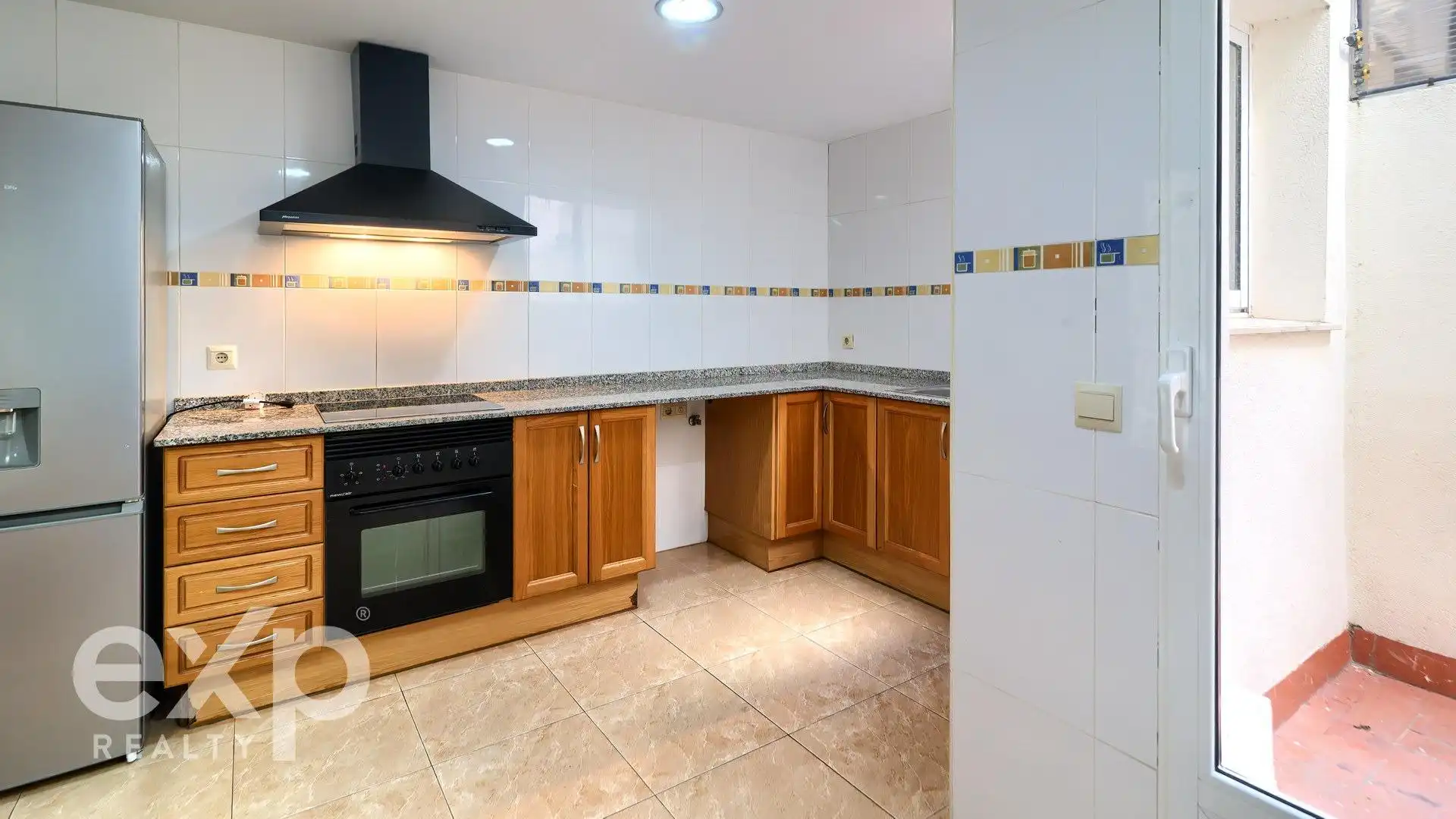 Kitchen of Flat for sale in Alginet  with Air Conditioner, Terrace and Storage room