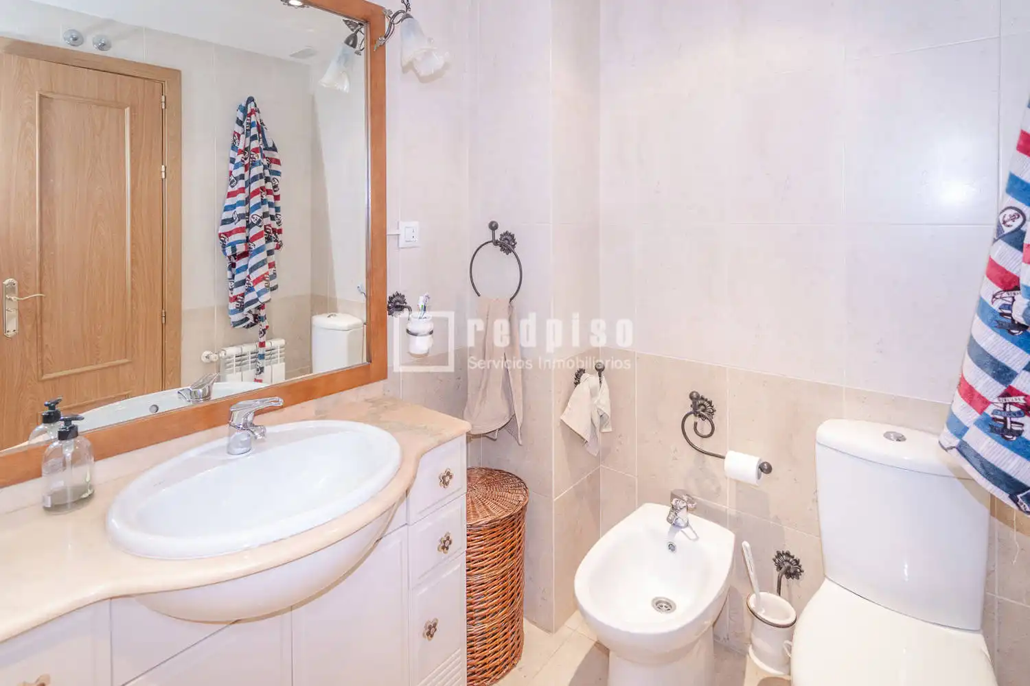 Baño de Piso en venta en Humanes de Madrid con Aire acondicionado y Calefacción