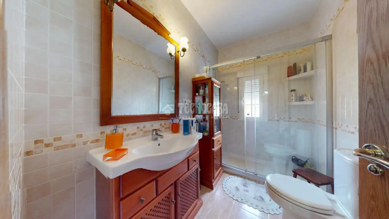 Bany de Casa o xalet en venda en El Casar amb Piscina