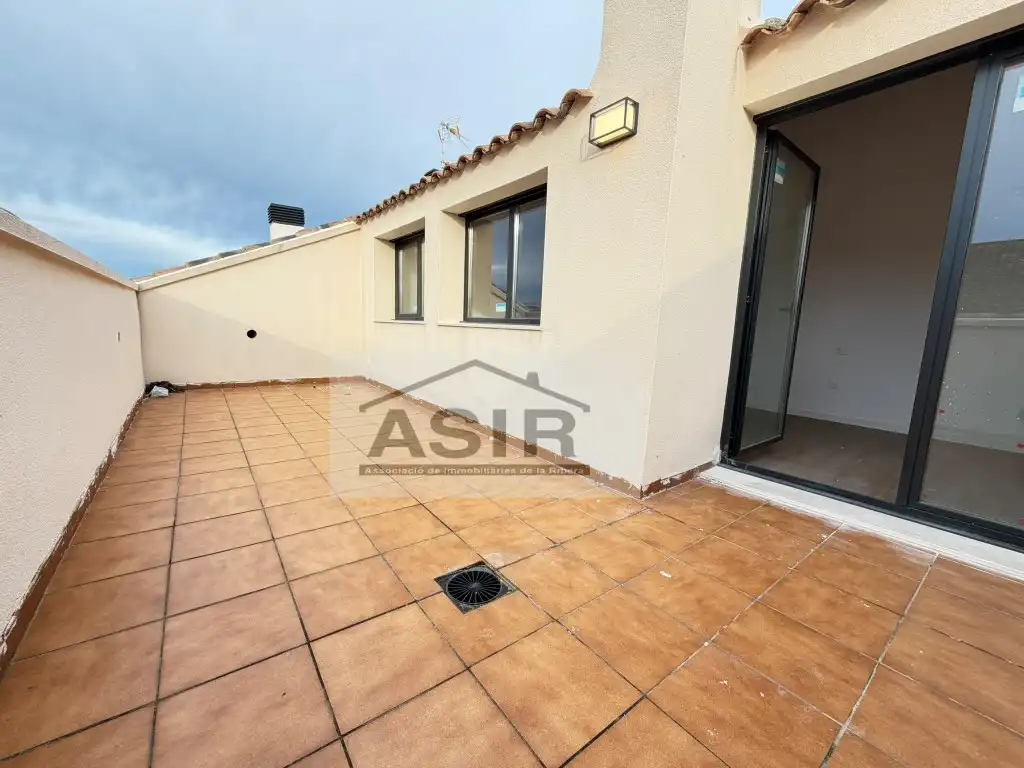 Terraza de Piso de alquiler en Polinyà de Xúquer con Piscina
