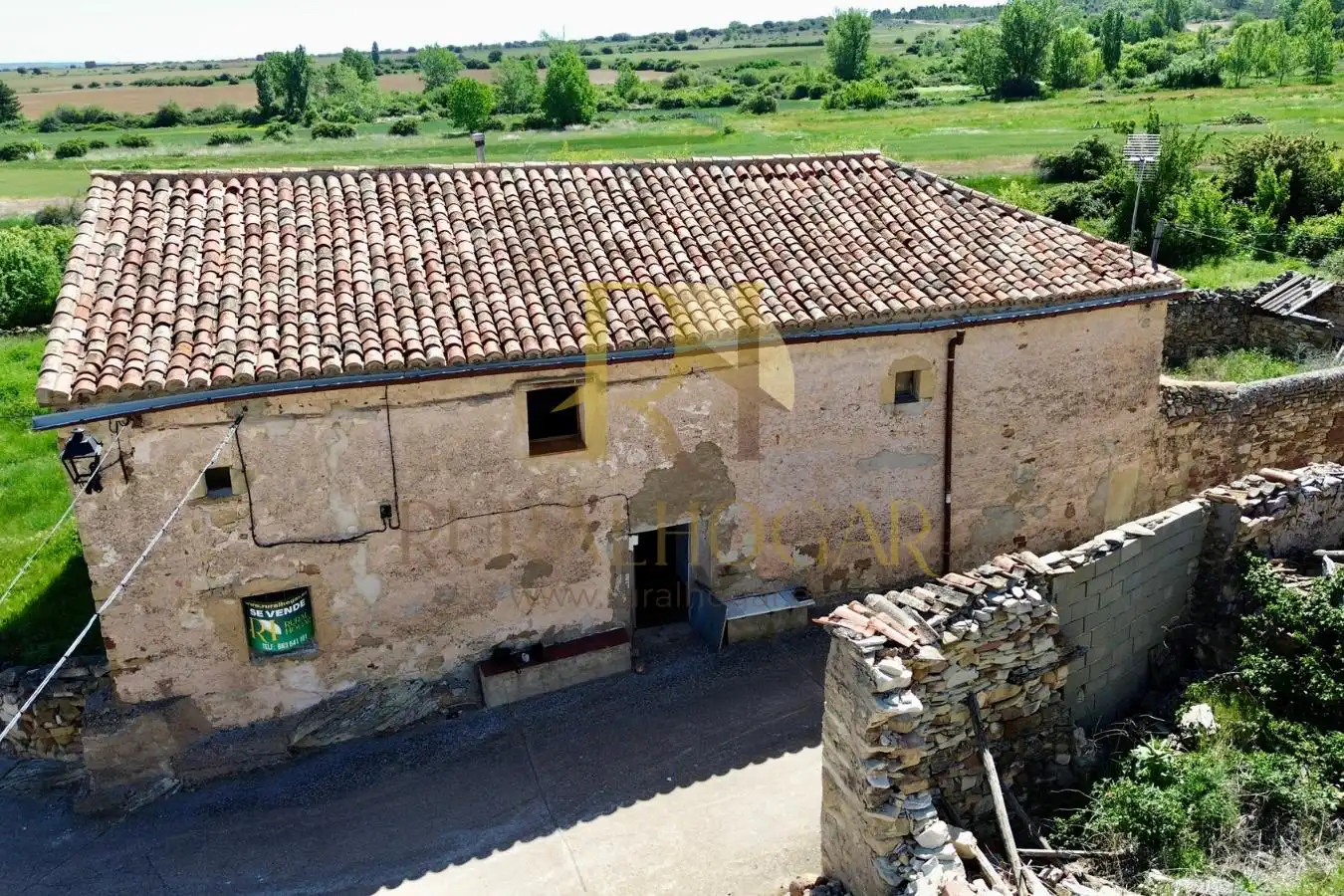 Casa amb jardí en venda a Calle la Carretera 4