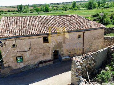 Casa con jardín en venta en Calle la Carretera 4