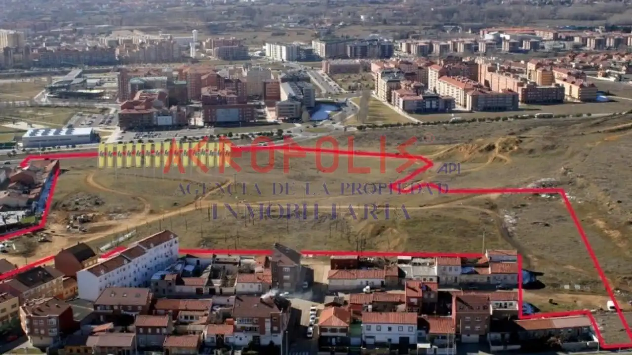Terreni e lotti in vendita a Calle Cantamilanos