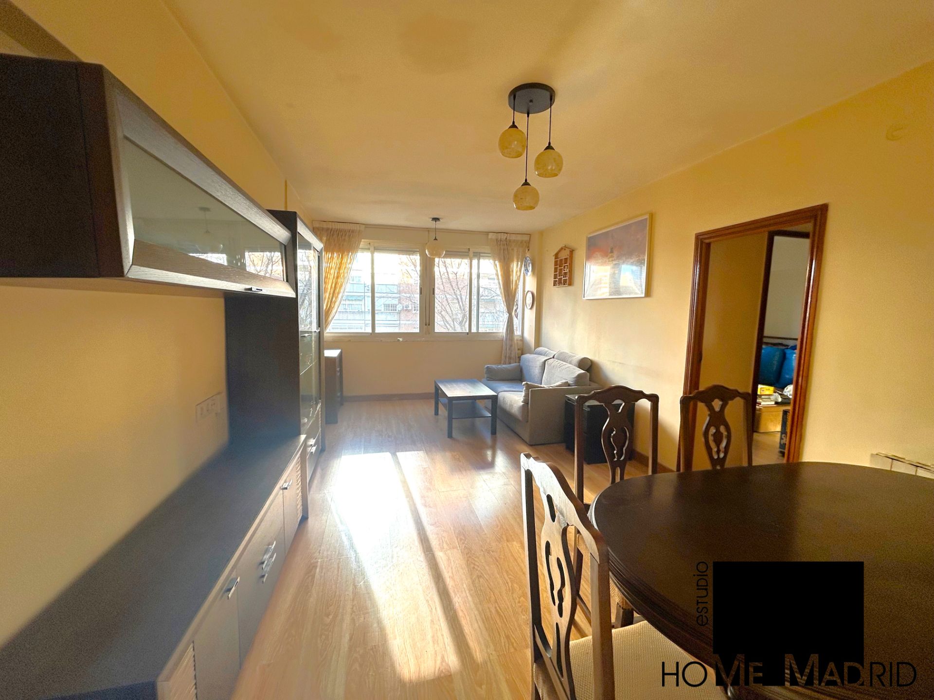 Vista exterior de Piso en venta en  Madrid Capital con Aire acondicionado, Calefacción y Parquet