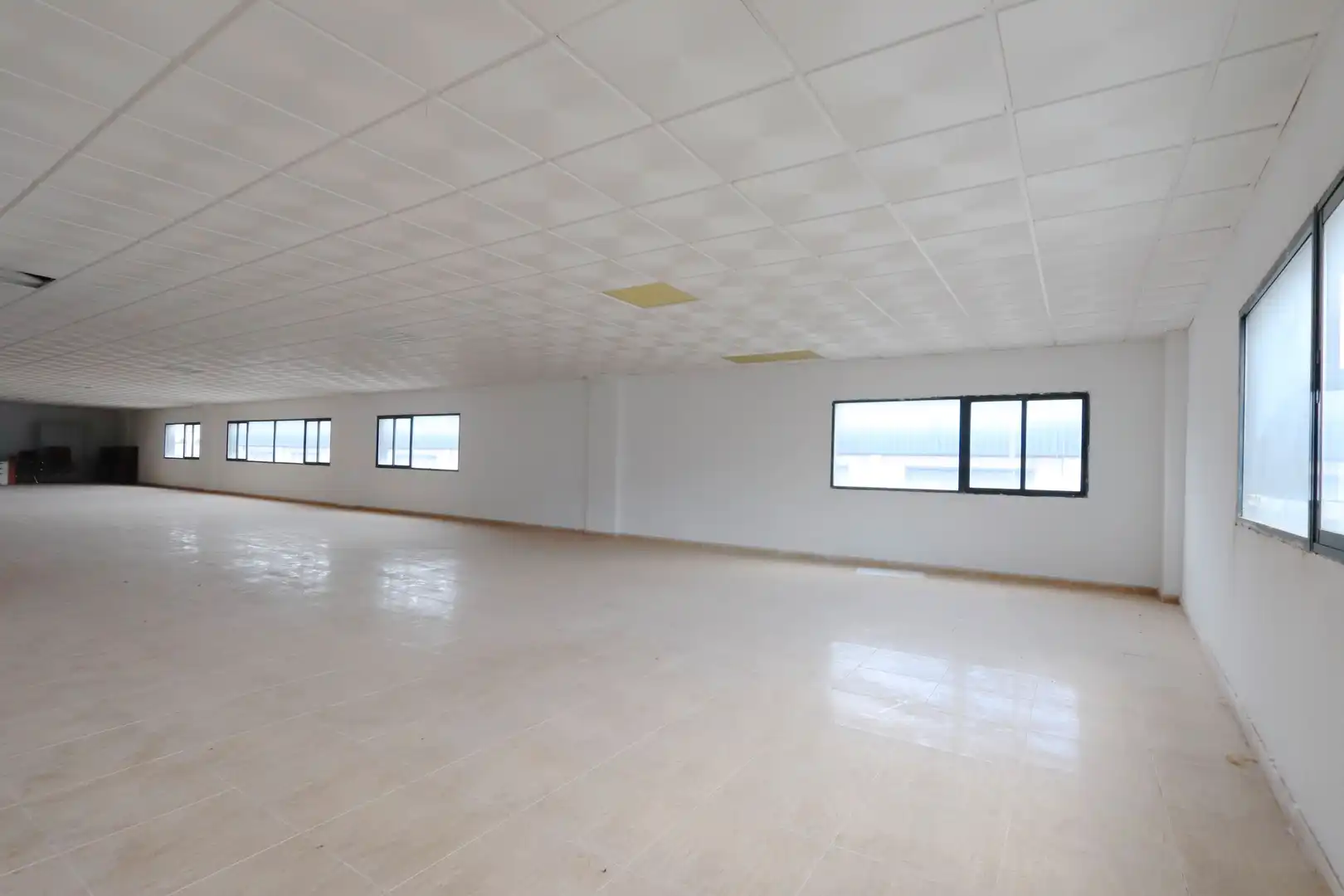 Nave industrielle avec ascenseur à vendre à Zona industrial, imagen 15