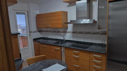 Foto 2 de Pis en venda a Puente Castro, León Capital