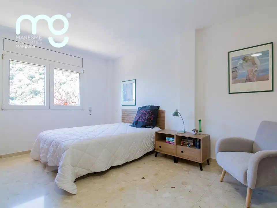 Habitación de Casa o chalet en venta en Tiana con Aire acondicionado, Calefacción y Jardín privado