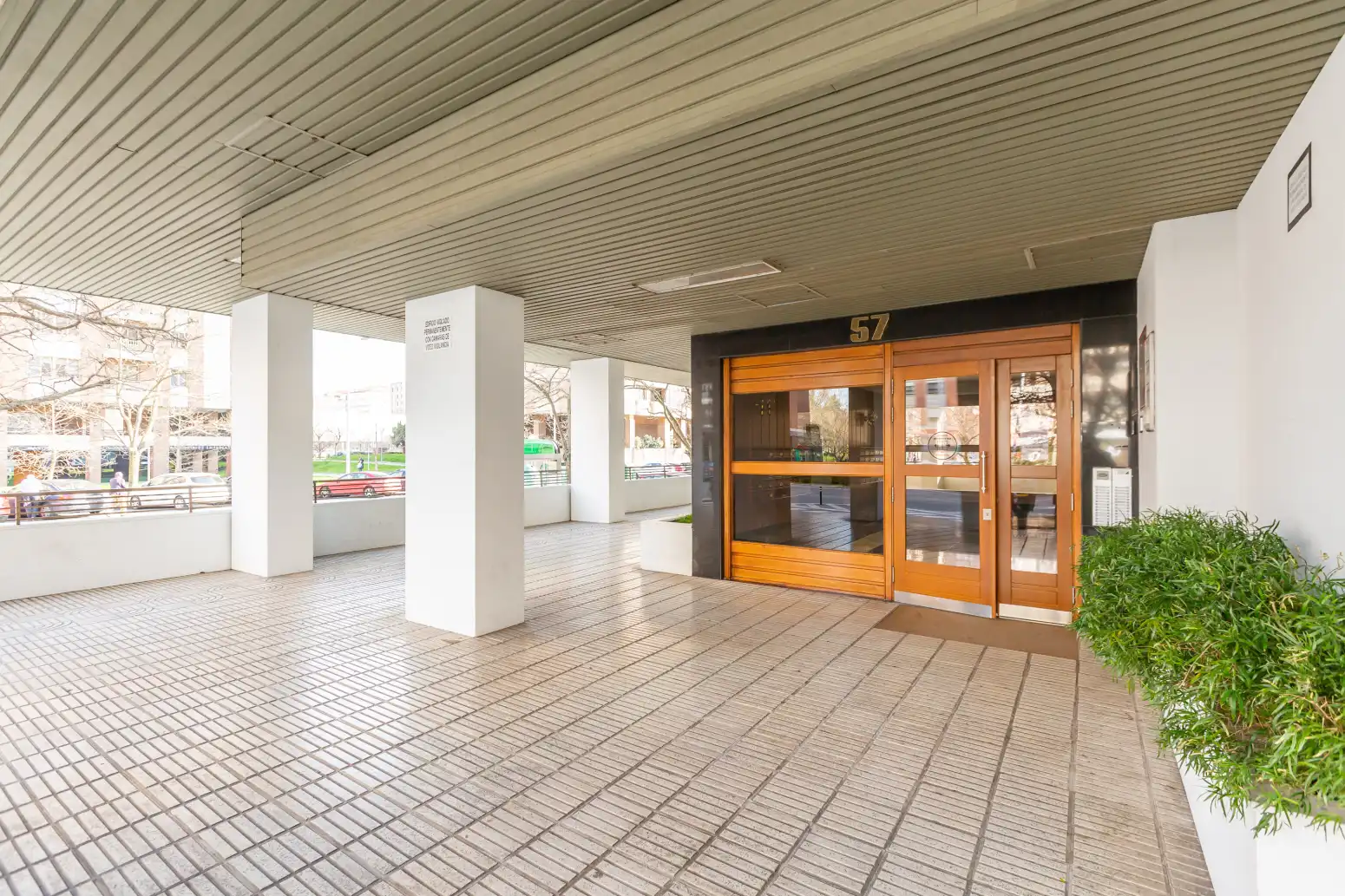 Piso en venta en  Pamplona / Iruña con Calefacción, Parquet y Trastero