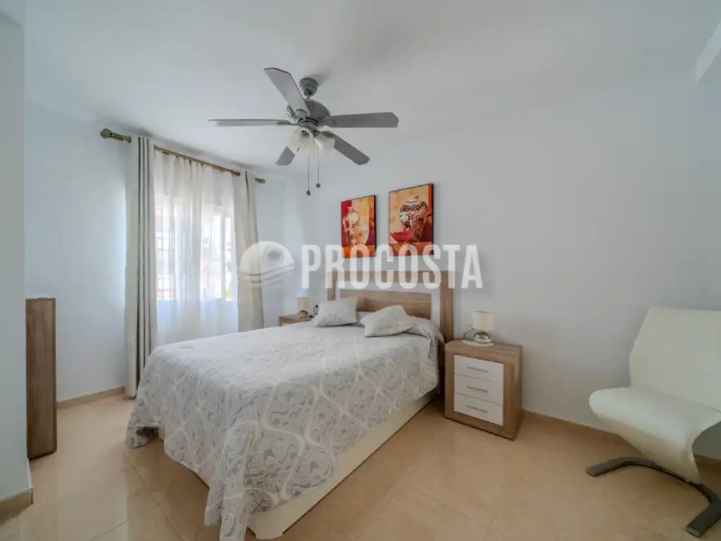 Habitación de Piso en venta en Almuñécar con Terraza y Internet
