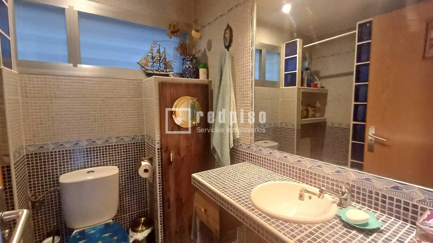 Bathroom of Flat for sale in Madrid  with Heating, Terrace and Storage room