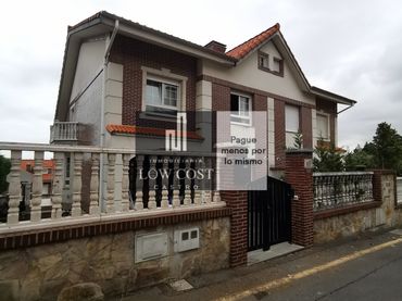 Villa mit Balkon zum Verkauf in Calle Aureliano Linares Rivas