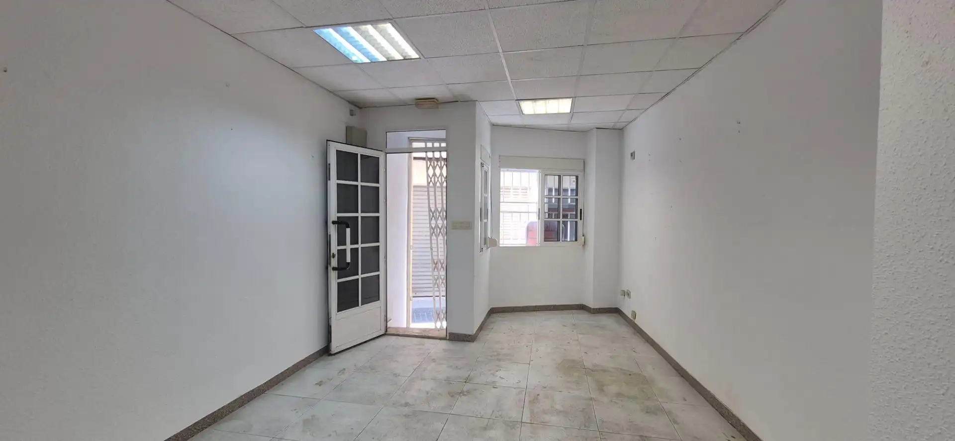 Oficina de lloguer en Cullera