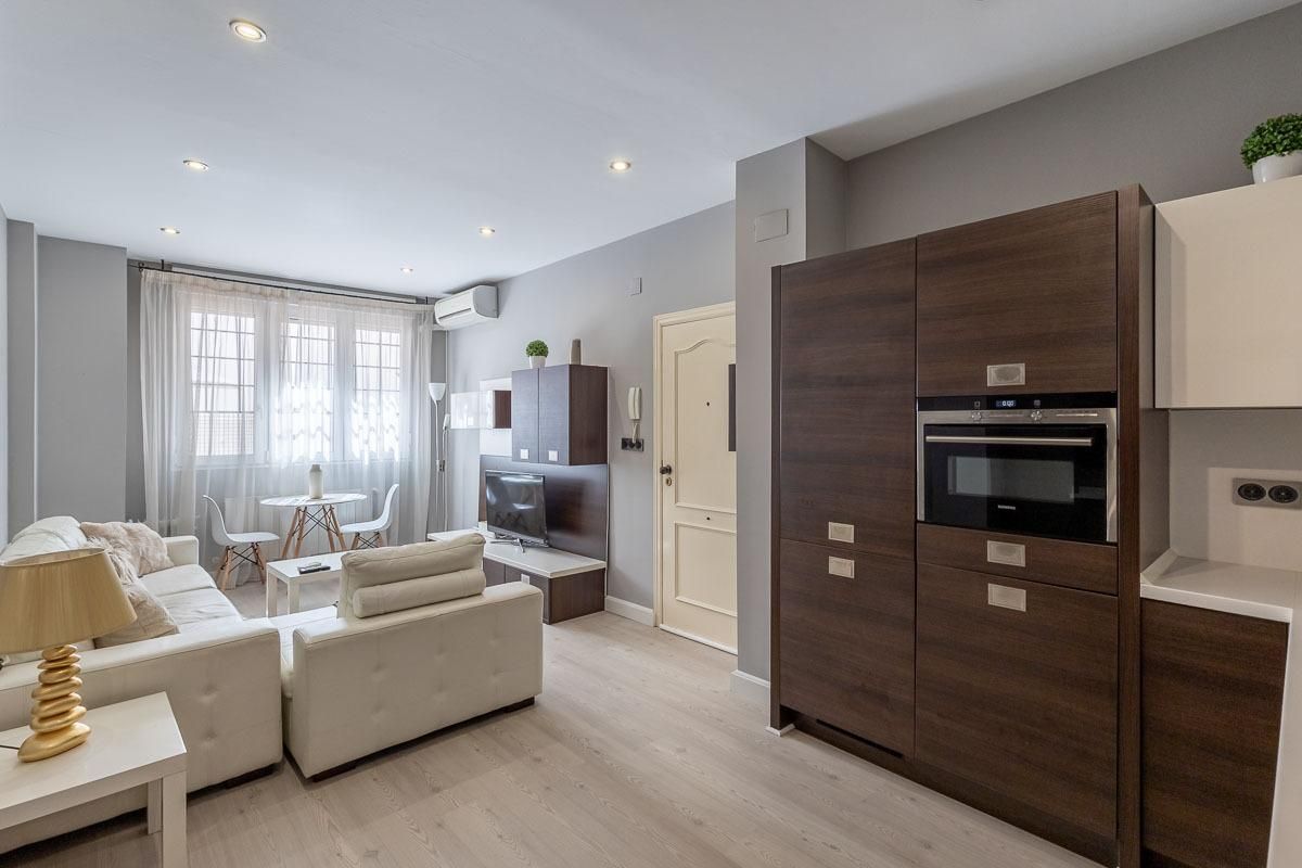Sala d'estar de Pis en venda en  Granada Capital