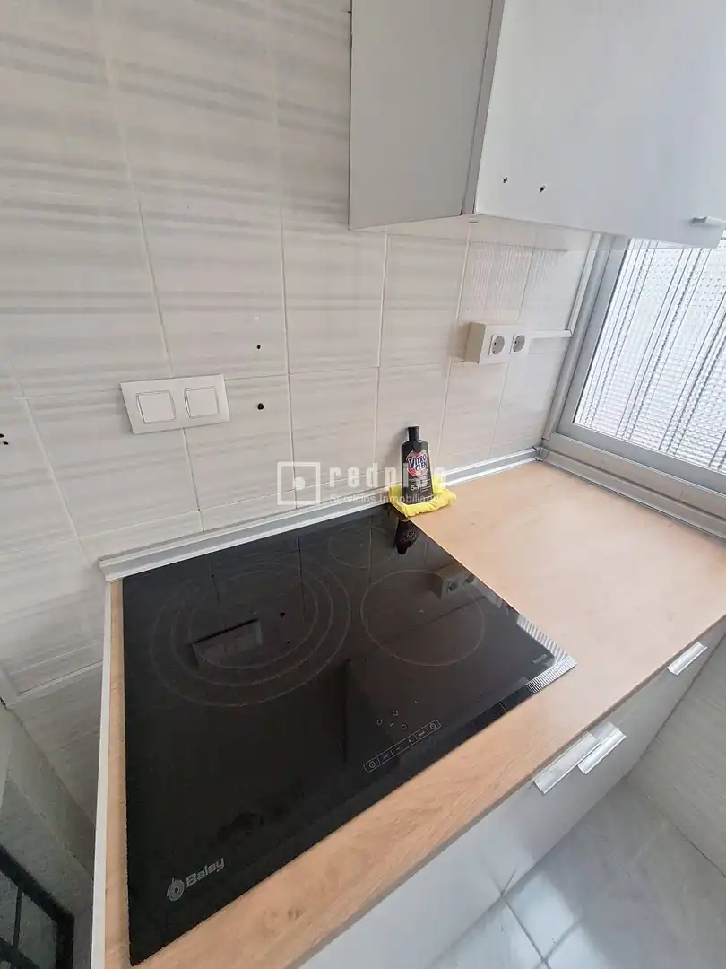 Cuina de Pis de lloguer en Sevilla amb Aire condicionat, Calefacció i Terrassa