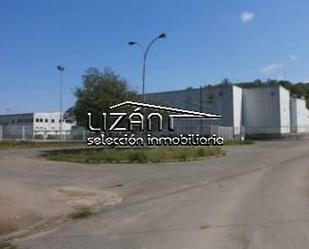 Vista exterior de Nau industrial en venda en Piloña