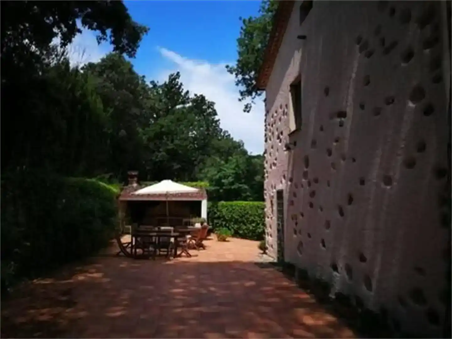 Jardí de Finca rústica en venda en Sant Cebrià de Vallalta amb Piscina i Balcó