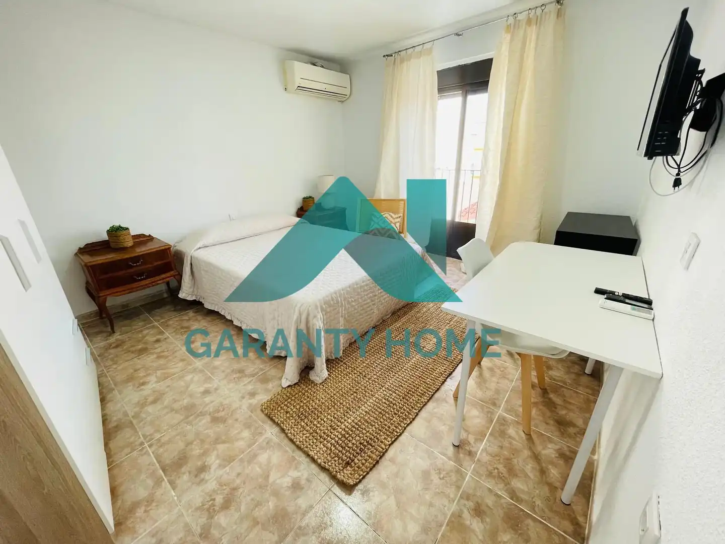 Flat for rent in Casco Antiguo