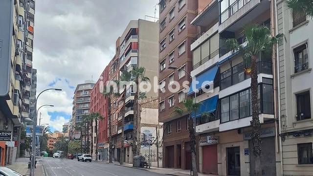 Terreno residencial en Venta en Salamanca 32, A  (03005 Alicante), 32 en Ensanche - Diputación