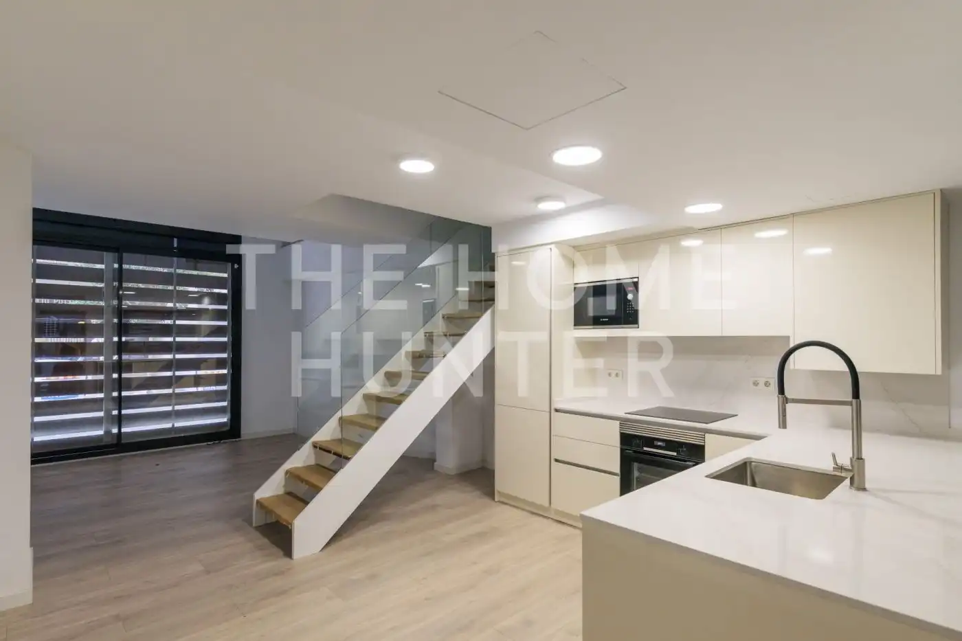 Piso con terraza en venta en CL BALLESTER, imagen 2