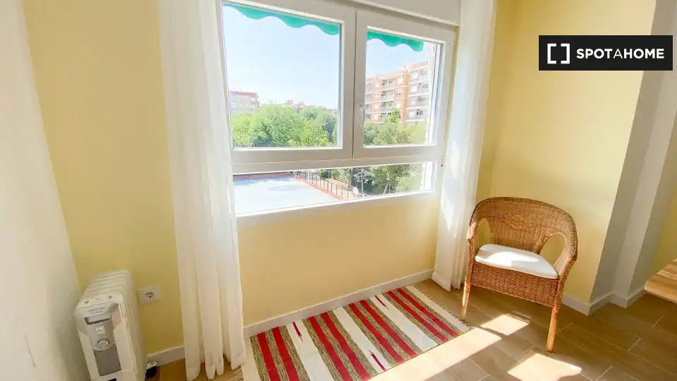 Wohnung mit Terrasse zur Miete in Quatre Carreres, imagen 6