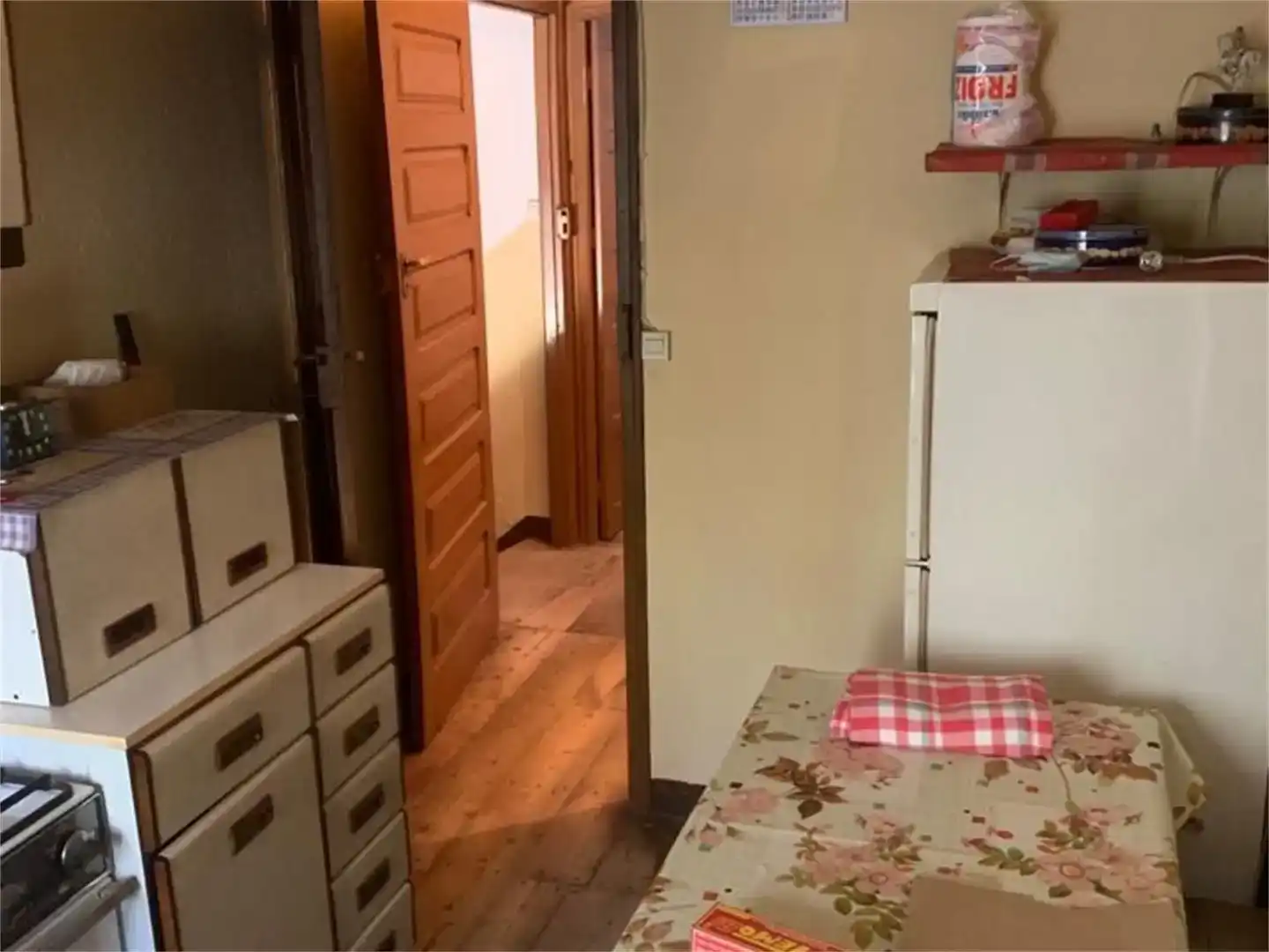 Dormitori de Casa adosada en venda en Viana do Bolo amb Jardí privat, Traster i Moblat