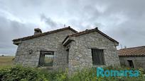 Exterior view of House or chalet for sale in Tolbaños  with Terrace