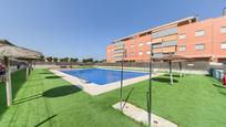 Piscina de Planta baixa en venda en Coria del Río amb Aire condicionat, Terrassa i Balcó