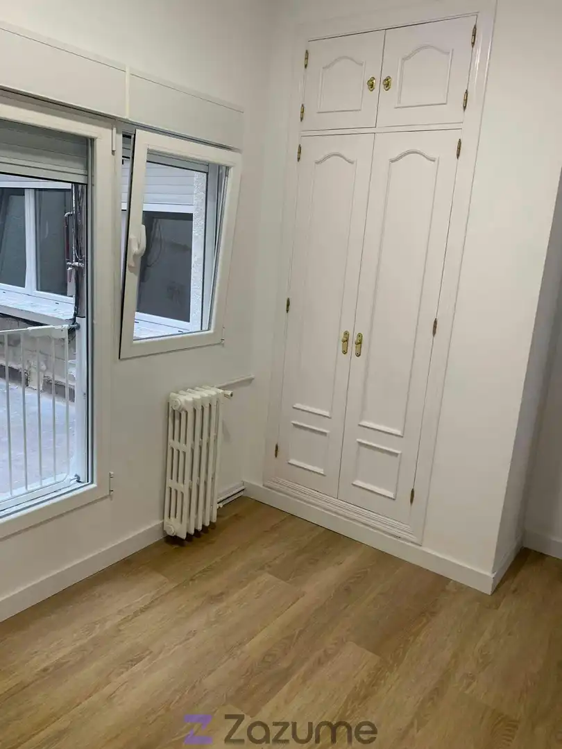 Habitación de Piso de alquiler en Madrid con Aire acondicionado, Calefacción y Horno