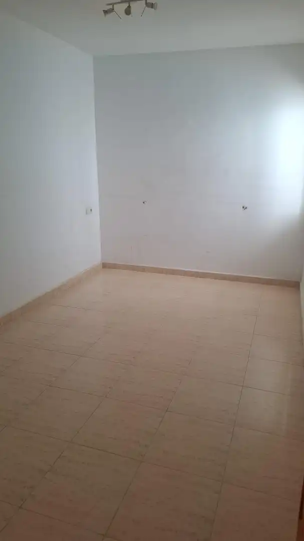 Habitación de Piso de alquiler en L'Alfàs del Pi con Aire acondicionado, Horno y Microondas