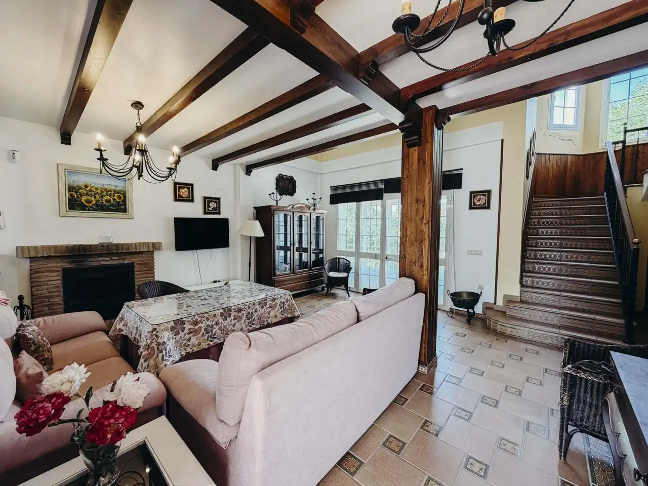 Sala de estar de Casa o chalet en venta en Arcos de la Frontera con Aire acondicionado, Jardín privado y Terraza