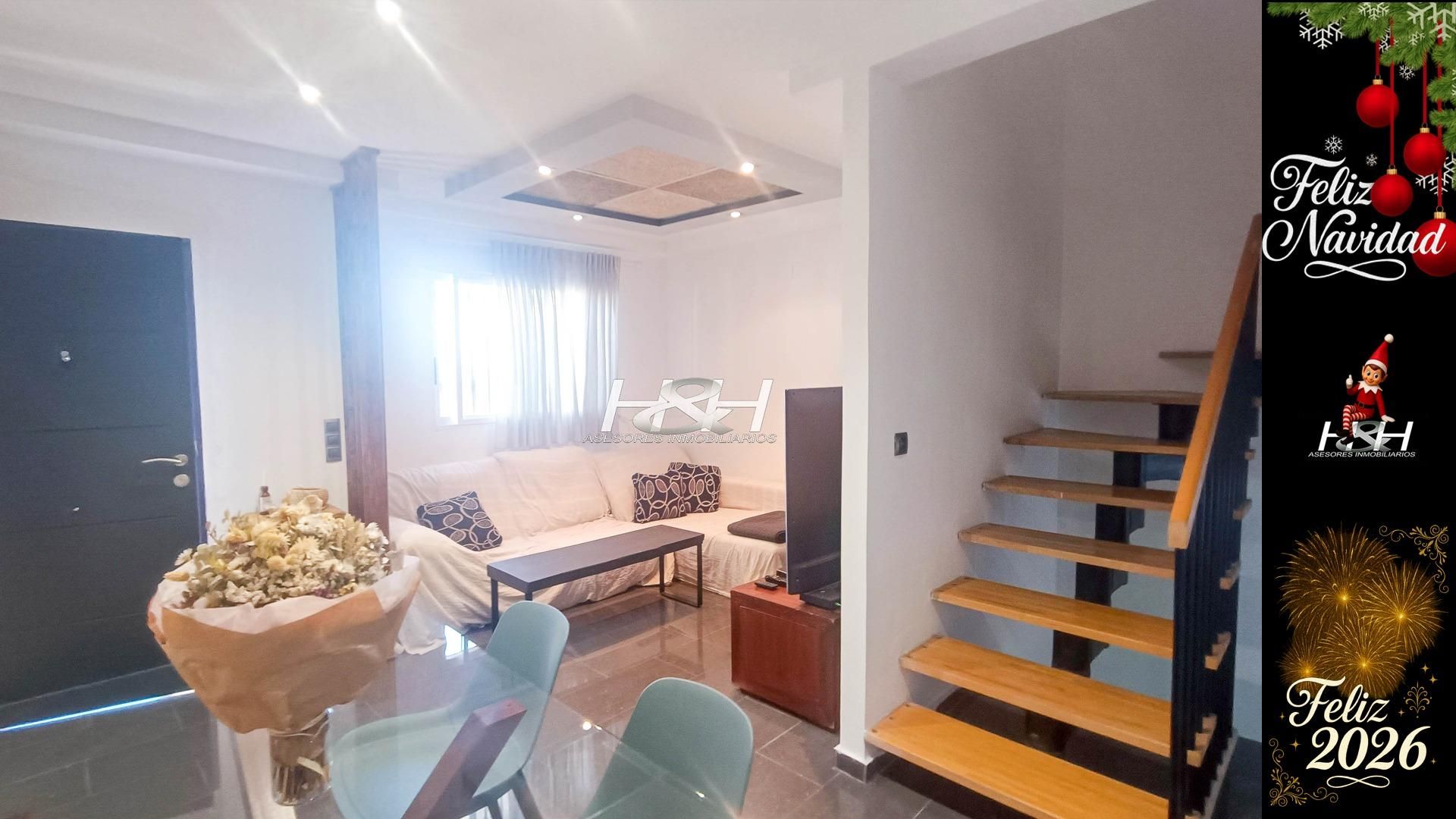 Sala de estar de Casa adosada en venta en Massamagrell con Terraza y Balcón