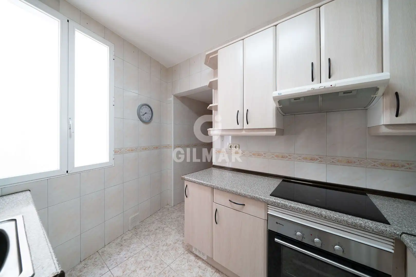 Cocina de Piso en venta en Madrid