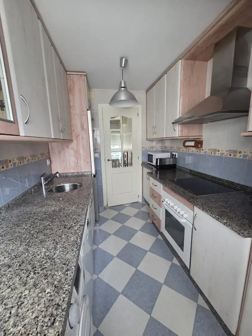 Cocina de Piso de alquiler en Badajoz con Aire acondicionado, Calefacción y Amueblado