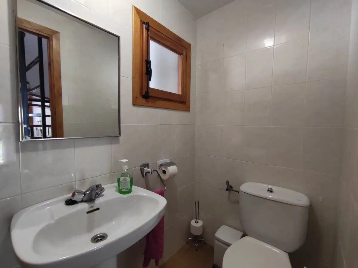 Baño de Casa adosada en venta en Aínsa-Sobrarbe con Calefacción, Jardín privado y Terraza