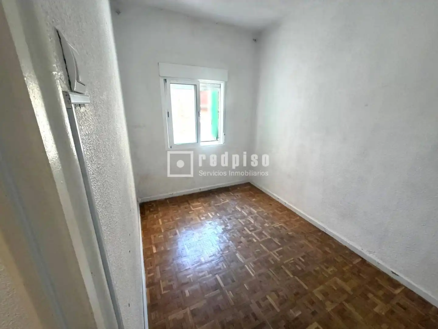 Bedroom of Flat for sale in Madrid  with Air Conditioner