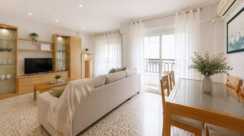 Foto 2 de Piso en venta en Calle Vicente Alonso Perez, 7, Reina Victoria - Miguel Hernández, Elche / Elx