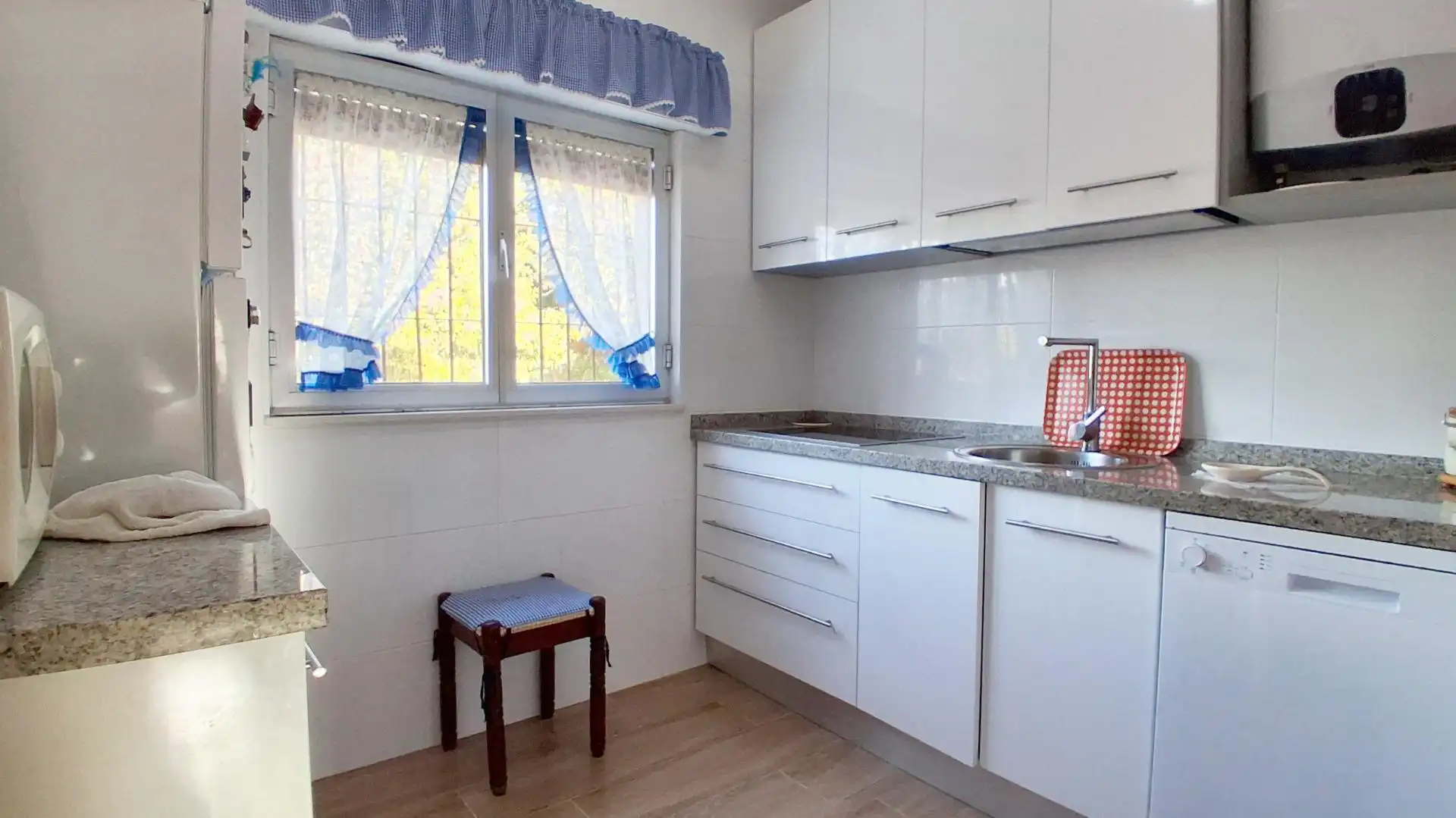 Cocina de Finca rústica en venta en Almenara de Tormes