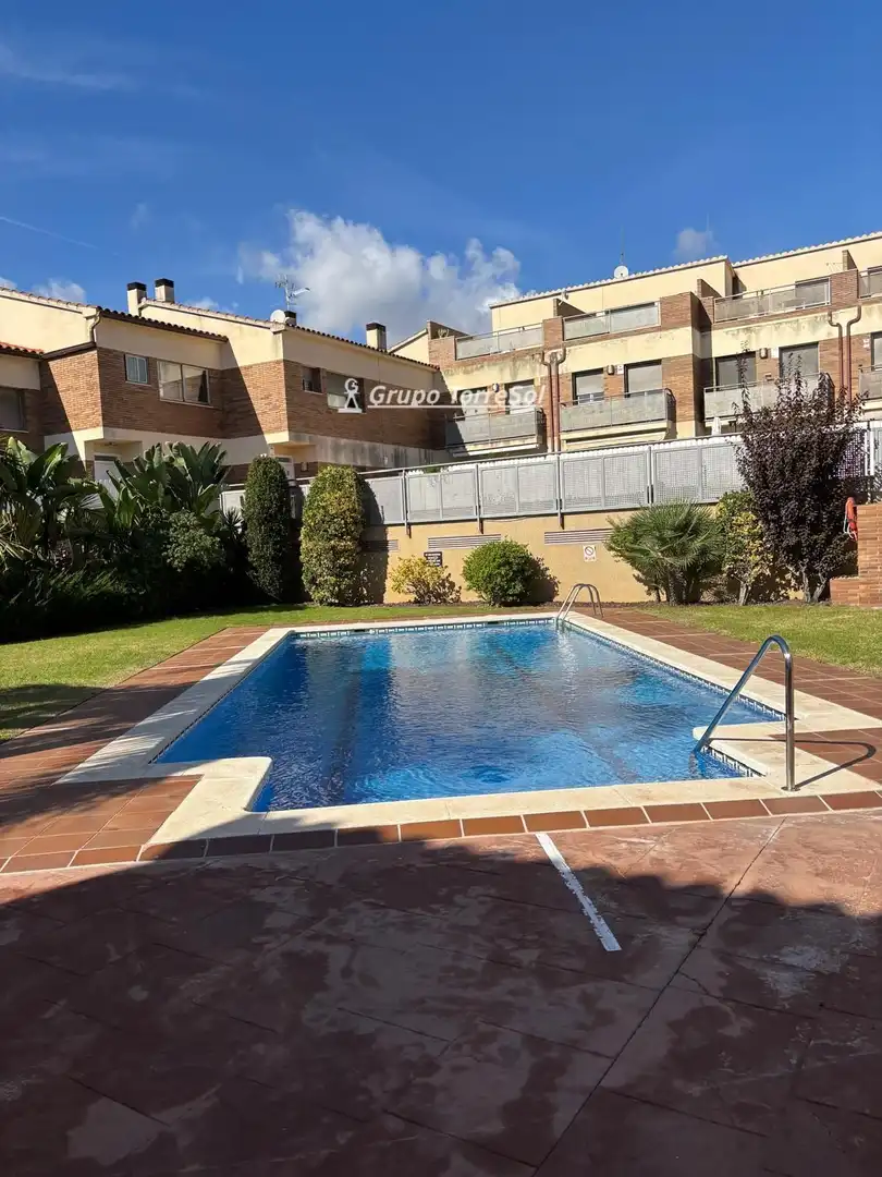 Piscina de Casa adosada en venta en Bonavista