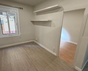 Bedroom of Planta baja for sale in  Barcelona Capital  with Balcony