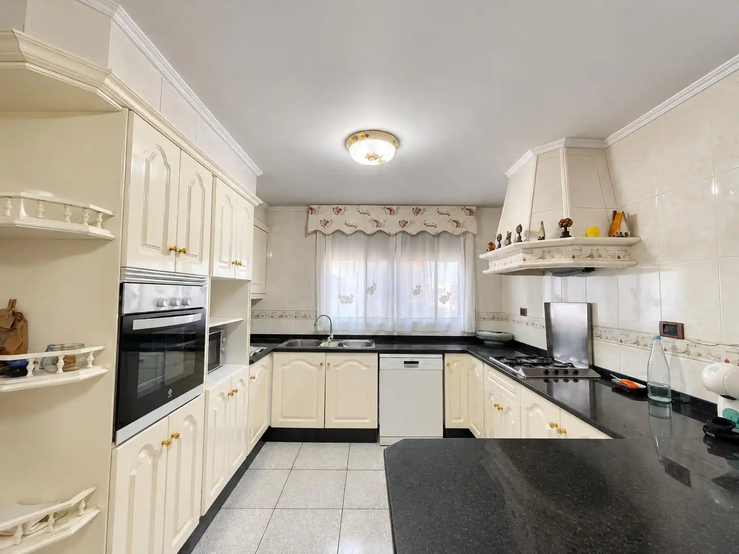 Kitchen of Flat for sale in Centro 