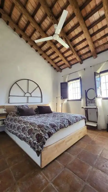 Casa rústica amb terrassa en venda a Cazalla de la Sierra, imagen 5