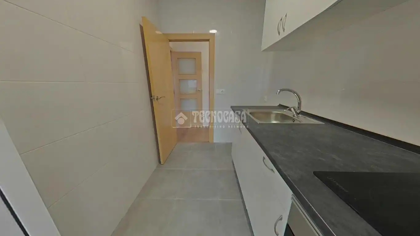 Cocina de Piso en venta en Cornellà de Llobregat