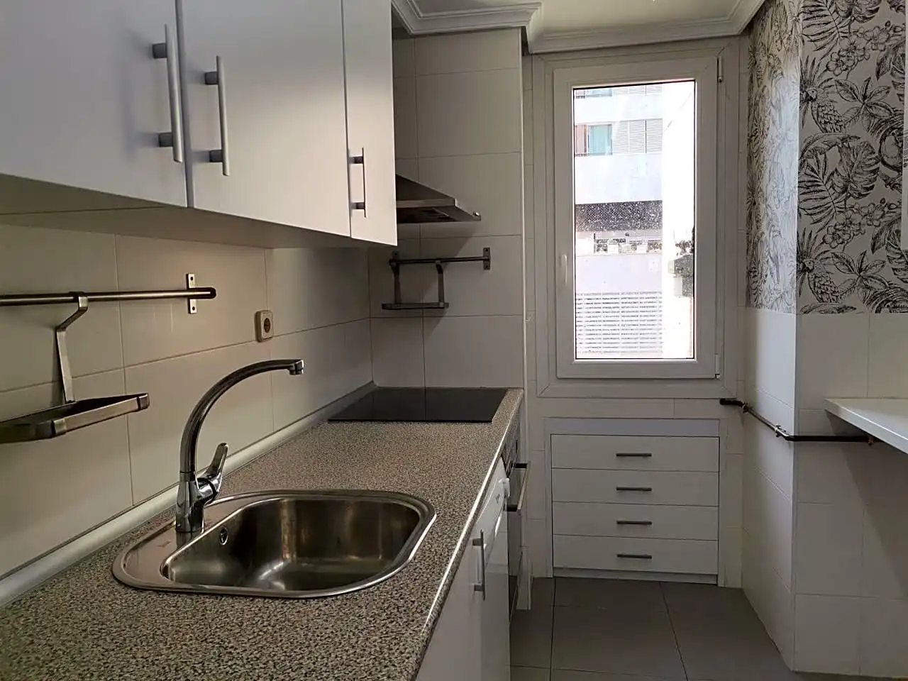 Küche von Wohnung zur Miete in Madrid mit Klimaanlage, Heizung und Gemeinschaftspool