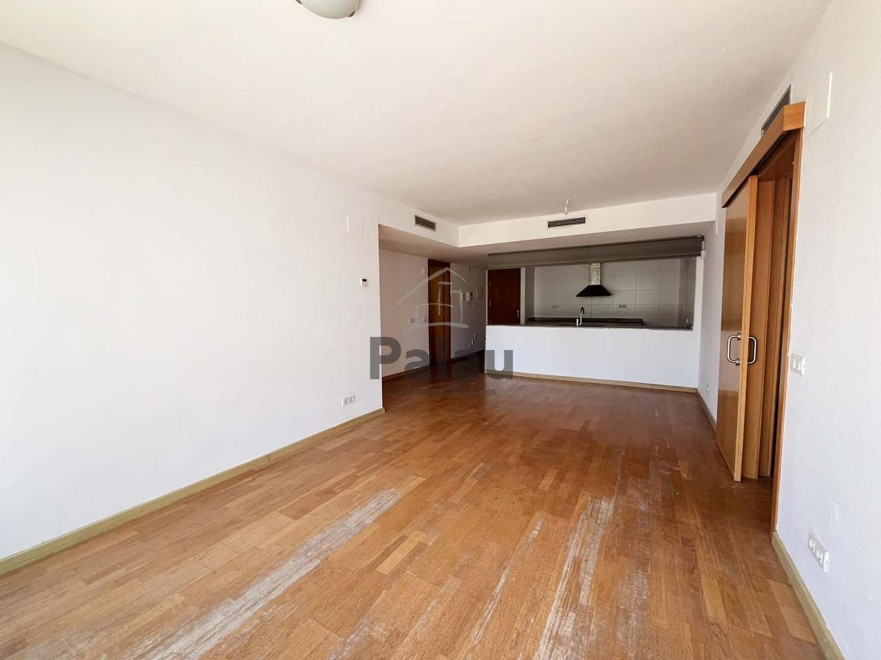 Sala d'estar de Pis en venda en Ciutadella de Menorca amb Aire condicionat, Terrassa i Balcó