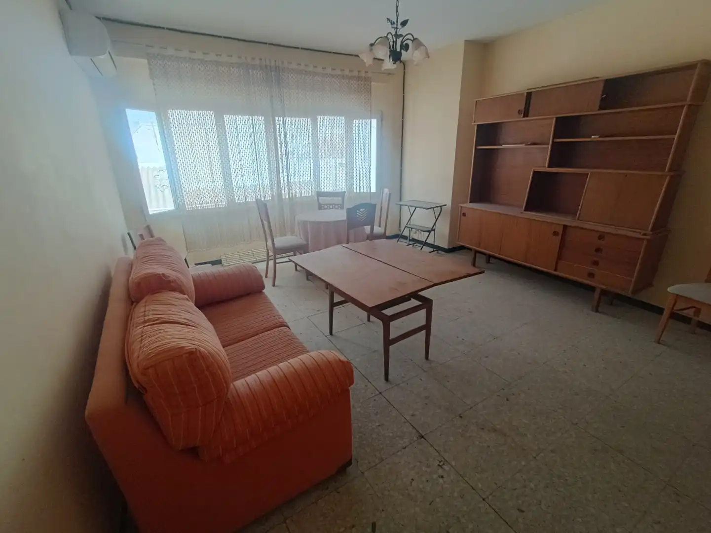 Sala de estar de Edificio en venta en Tembleque