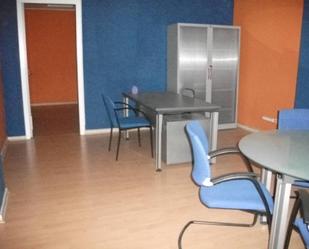 Office to rent in Manresa  with Air Conditioner