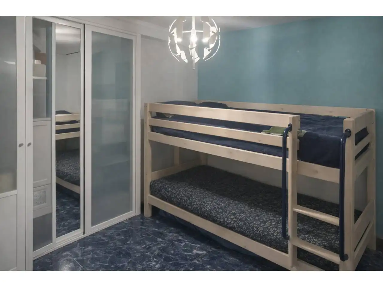 Habitación de Piso en venta en Simat de la Valldigna con Aire acondicionado, Trastero y Amueblado