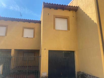 Vista exterior de Casa o xalet en venda en San Román de los Montes amb Traster